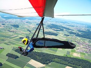 Die Flüge führen die Bösinger Drachenflieger über den Schwarzwald und die Schwäbische Alb.  Fotos: Hüneke Foto: Schwarzwälder-Bote