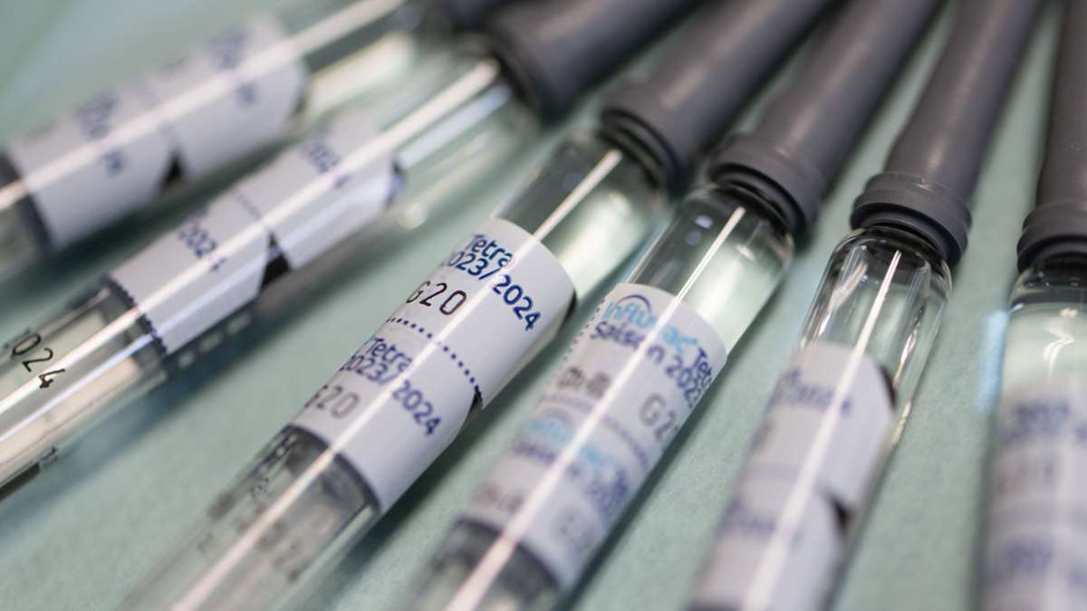 Warnung vor doppelter Impflücke: Hausärzte: Zu wenige Covid- und Grippe-Impfungen
