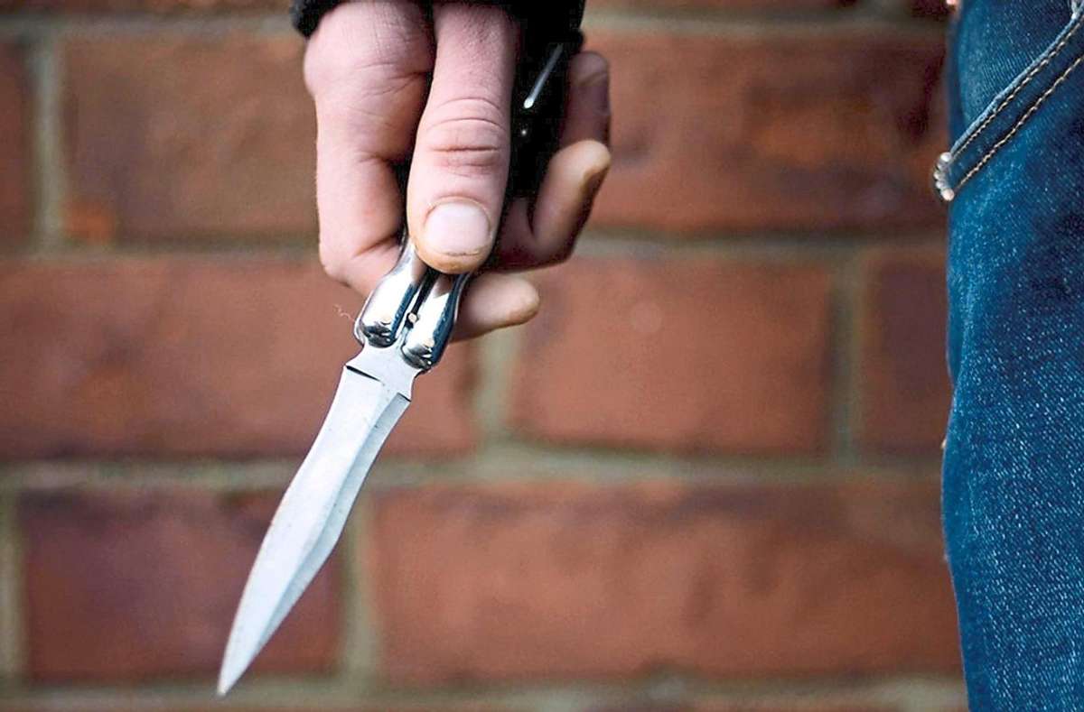 Einsatz in VS-Schwenningen: Psychisch verwirrter Mann bedroht Jugendlichen mit Messer