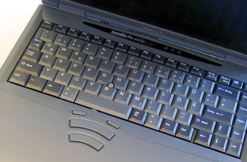 Der Laptop hatte am Mittwoch bei vielen Nutzern Pause - die Top-Level-Domain de war nach und nach ausgefallen. Foto: dpa