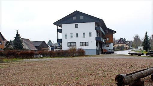 Bis Herbst 2025 soll in Simmersfelds Ortsmitte das neue Bürgerzentrum gebaut werden. Foto: Köncke