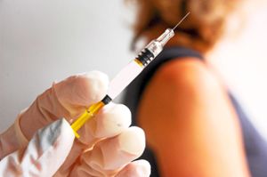 Eine große Impfaktion für 1700 Menschen ist  am 1. und 2. Juni in Furtwangen geplant. (Symbolfoto) Foto: miss mafalda –  stock.adobe.com