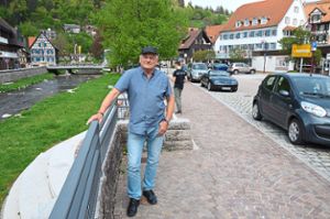 Marktmeister Klaus-Ulrich Neeb hat nicht nur die Schramberger Straße, sondern auch das Vorland für Stände eingeplant.           Foto: Fritsche Foto: Schwarzwälder Bote