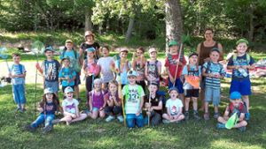 Im Sommerferienprogramm der Gemeinde Pfalzgrafenweiler unternahmen zahlreiche Kinder mit dem Schwarzwaldverein Pfalzgrafenweiler  eine Tour zum Bömbachsee.   Foto: Krämer Foto: Schwarzwälder-Bote