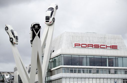 Setzt das Russland-Geschäft vorerst aus: der Stuttgarter Autobauer Porsche Foto: dpa/Christoph Schmidt