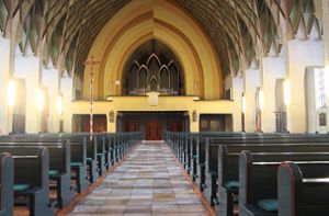 Eine moderne und flexible Beleuchtung soll die Stimmung in der 1928 erbauten Kirche unterstützen. Foto: Schnurr