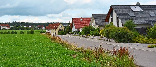 Der Ortschaftsrat Tannheim favorisiert als neues Baugebiet in Tannheim eine Ergänzung der Straße Unterer Rain mit einer Häuserzeile auf der linken Straßenseite.  Foto: Zimmermann Foto: Schwarzwälder-Bote