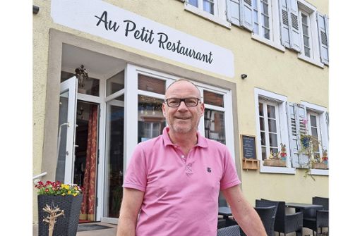 Torsten Barthauer, einer der beiden Betreiber des „Au Petit Restaurant“ Foto: Merz