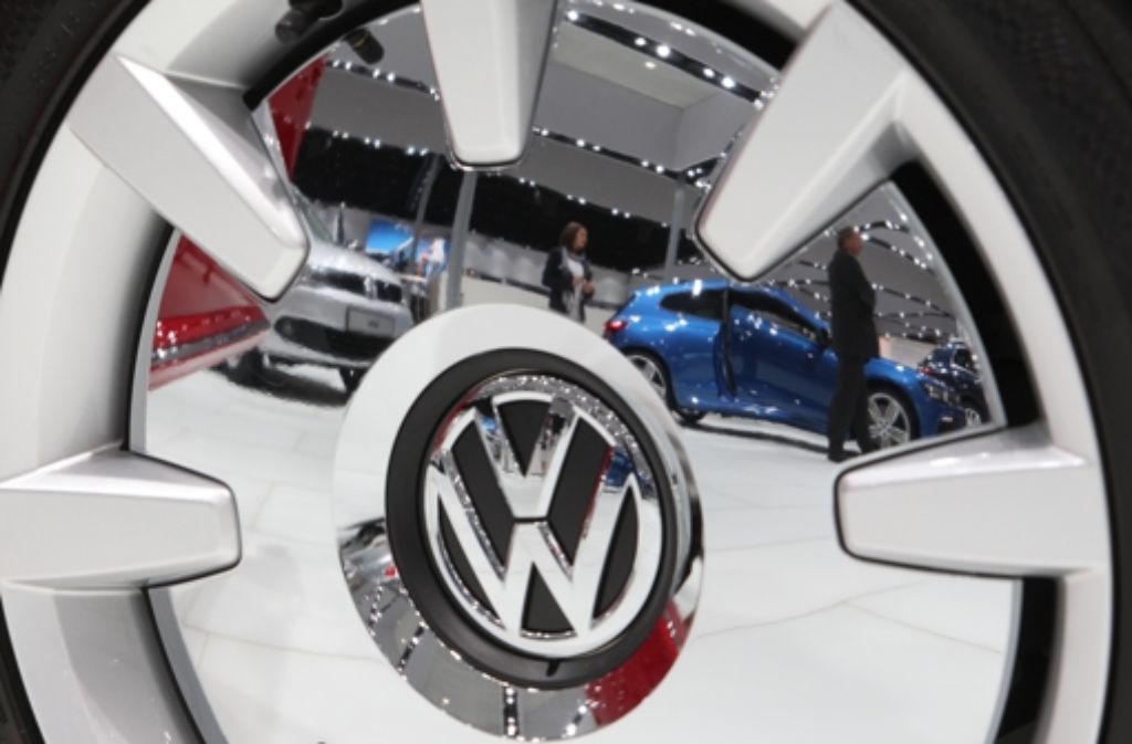 Volkswagen ist in Europa  bereits der größte Autobauer,  doch VW-Patriarch Ferdinand Piëch und VW-Chef Martin ­Winterkorn wollen mehr: Der Wolfsburger Konzern will die Konkurrenten  General Motors und Toyota  abhängen und die Nummer eins in der Welt werden – und zwar  bis 2018. Foto: dapd