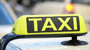 26. Januar: Taxifahrer beraubt Prostituierte