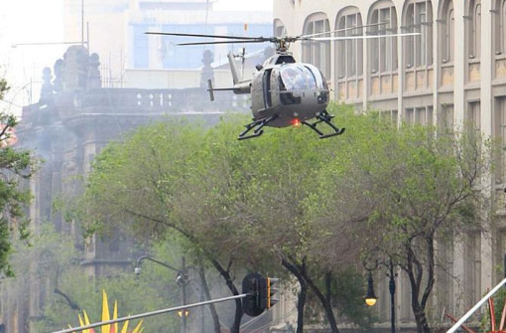 Zwei Wochen lang hat das Filmteam in Mexiko-Stadt aufwändige Außenaufnahmen für den neuen James Bond Spectre gedreht.
