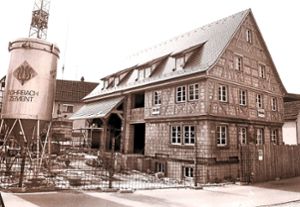 Der Rohbau des Katholischen Gemeindehauses, das 1990 fertiggestellt worden ist.Foto: Wahl Foto: Schwarzwälder Bote