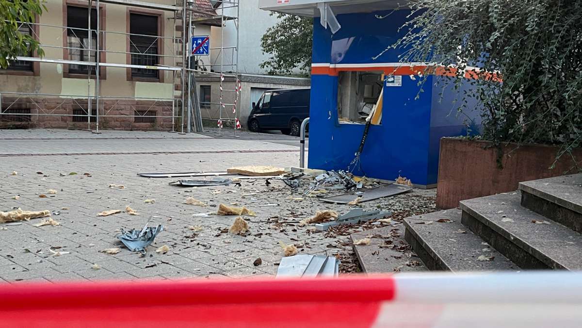 Um 4 Uhr hat’s geknallt: Geldautomat der Volksbank in Sulz gesprengt