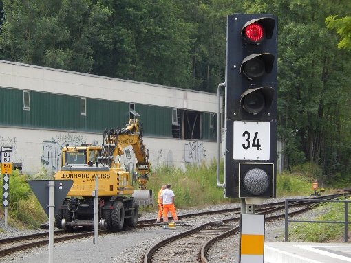 Am Schwieberdinger Bahnhof soll die Fahrt für die Strohgäubahn ab Dienstag wieder frei sein. Foto: Julia Schweizer