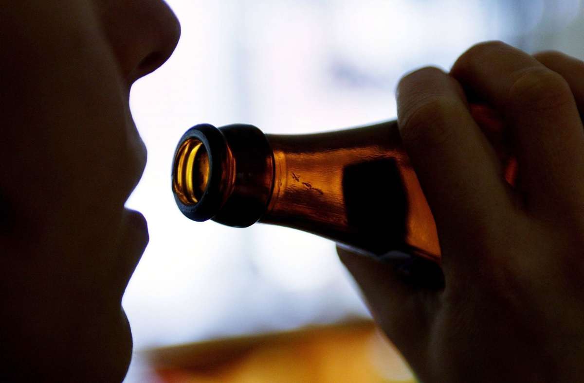 Alkohol wird von vielen nicht als Droge verstanden – und einen Rausch zu haben, gilt hierzulande nicht zwingend als etwas Schädliches. Foto: imago//Ralf Poller