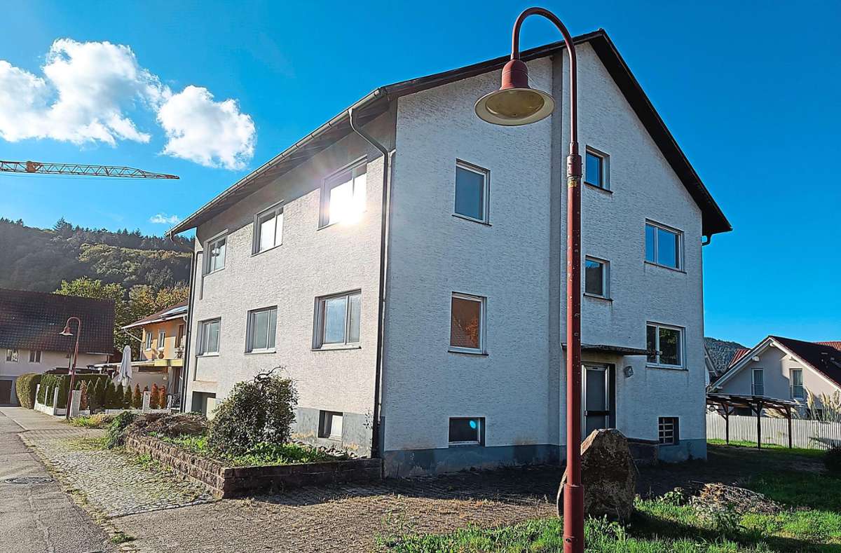 Das Mehrfamilienhaus in der Unterdorfstraße 8 dient künftig als Gemeindewohnhaus. Foto: Gemeinde