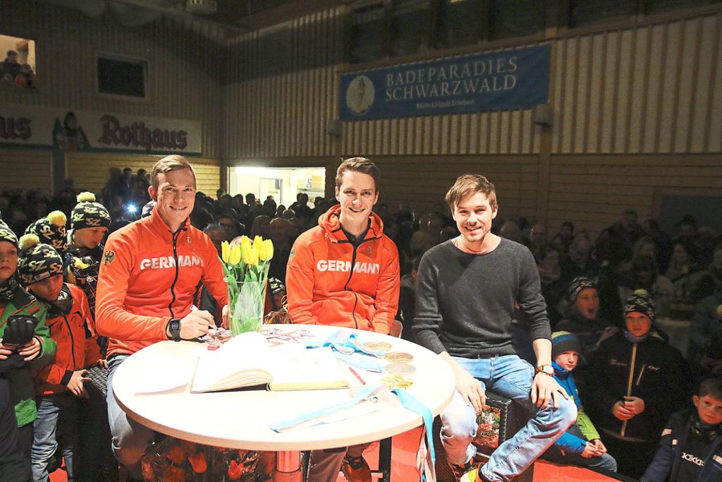 Ein furioses Olypia-Trio: Medaillen gab es für Biathlet Benedikt Doll (links), Skispringer Stephan Leyhe (Mitte) und den Nordischen Kombinierer Fabian Rießle (rechts).