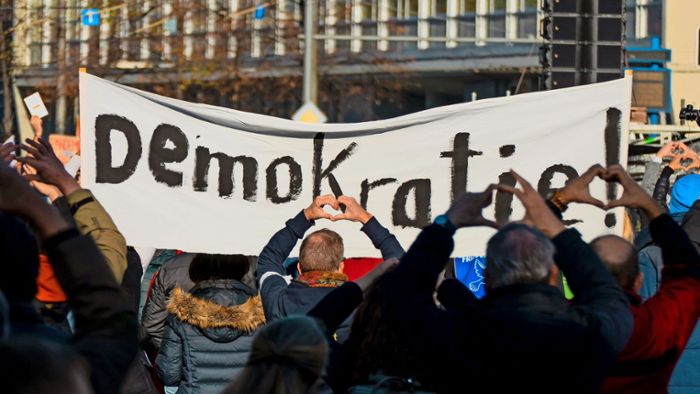 Erklärung zur  Demokratie  erhält Abfuhr – Krachenfels spricht von Diffamierung