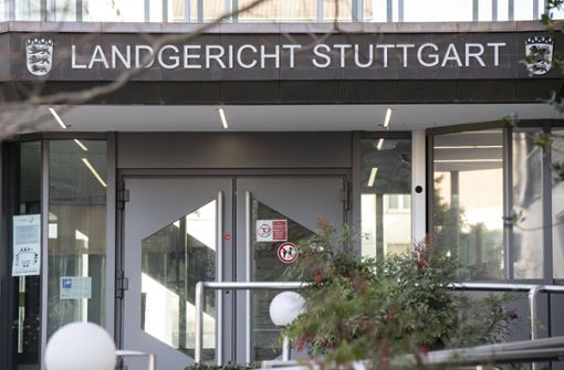 Ort des Verfahrens gegen den Inspekteur der baden-württembergischen Polizei: Das Landgericht Stuttgart. Foto: Imago/photosteinmaurer.com/Tobias Steinmaurer