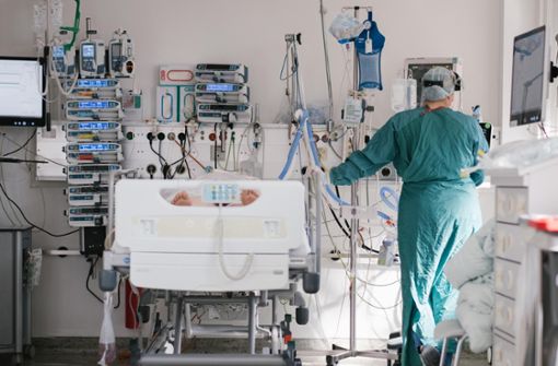 127 Coronapatienten liegen im Klinikum in Villingen-Schwenningen – zwei von ihnen müssen invasiv beatmet werden. Foto: Spata