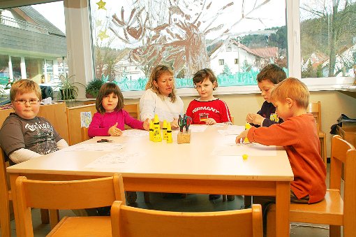 Auch Sprachförderung bietet der Kindergarten in Straßberg bei Bedarf. Foto: Hertle