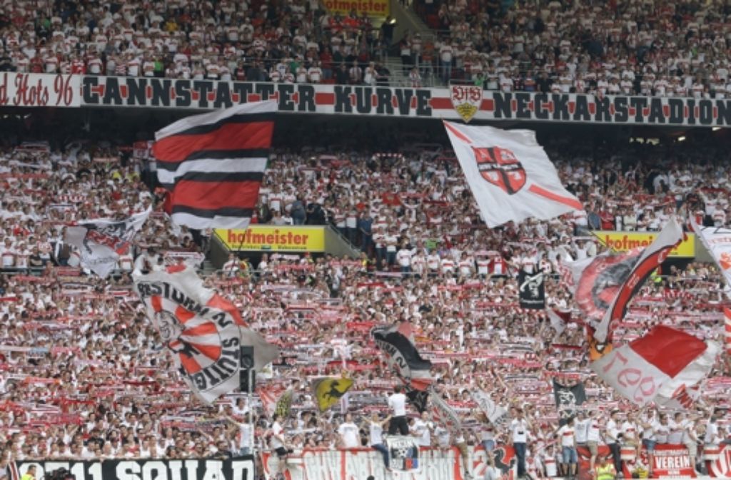 Die Fans des VfB Stuttgart müssen am Samstag auf ein Public Viewing verzichten. Foto: Pressefoto Baumann