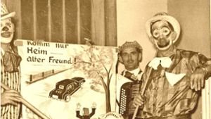 Schnurren um 1960 mit Alfons Rauber (rechts) und  Musikant Alfred Frisch (hinten) Foto: Haas