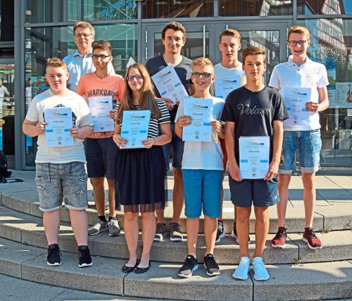 Für besonderes Engagement wurden am OHG Schüler mit dem Sozialpreis ausgezeichnet.  Foto: Börries Foto: Schwarzwälder Bote