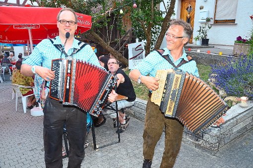 Das Duo Zollerspitz tritt am Samstag, 18. Juli, beim Kehlhoffest in Empfingen auf. Archiv-Foto: Baiker Foto: Schwarzwälder-Bote