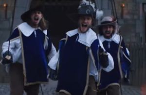 Zu dritt sind sie stark: die drei Musketiere im Video Foto: Youtube/Screenshot