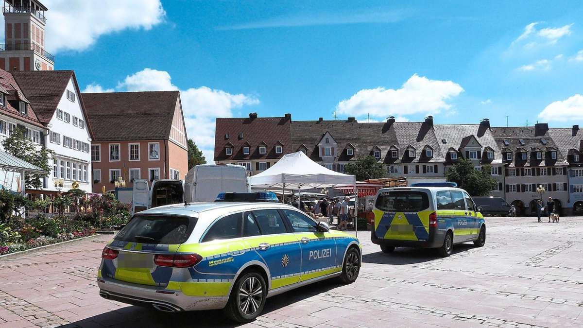 Täter gefasst: 29-Jähriger auf Freudenstädter Wochenmarkt niedergestochen