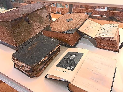 Kirchengeschichtliche Bücher  sind  bei der Sonderschau im Wittendorfer Museum zu sehen.  Foto: Museumsverein Foto: Schwarzwälder-Bote