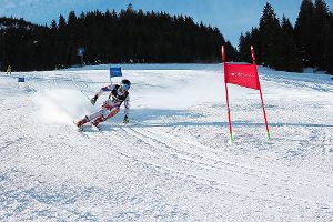 Schnell unterwegs waren die Albstädter Ski-Rennläufer beim Saisonauftakt auf dem Kaunertal-Gletscher.  Foto: Müller Foto: Schwarzwälder-Bote