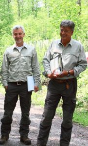 Forstamtsleiter Frieder Kurtz (rechts) und sein Stellvertreter Andreas Roth. Foto: enz Foto: Schwarzwälder Bote