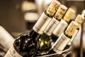 Wie lange ist angebrochener Wein noch genießbar? Foto: Pixabay
