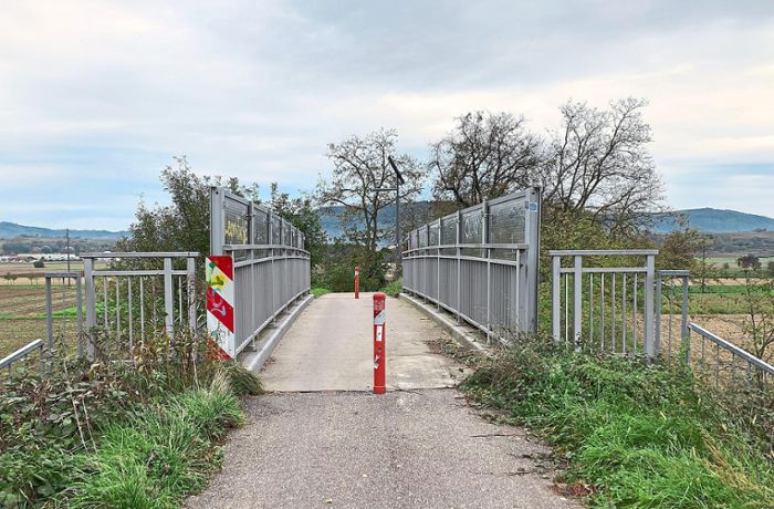 Bahnbrücke bei Oberschopfheim: Kein Durchkommen mehr für Autos