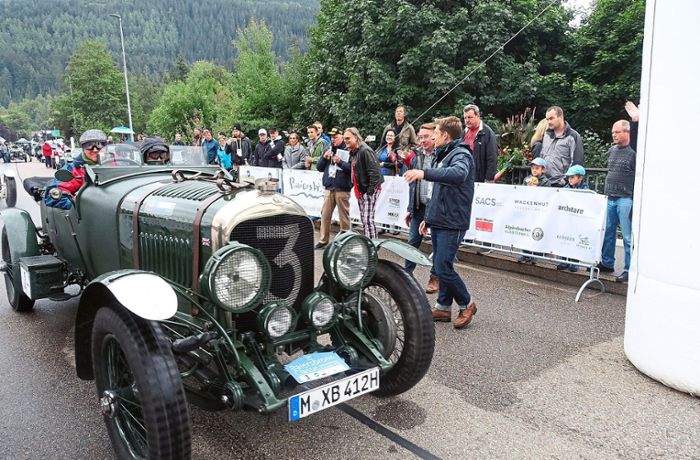 Baiersbronn Classic: Gute Laune auch beim Start zur letzten Rallye-Etappe