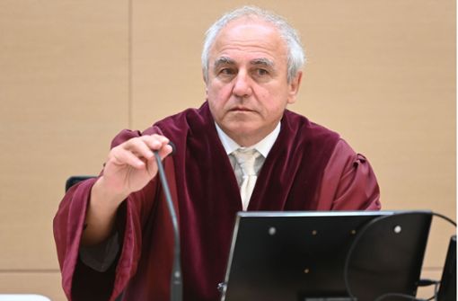 Rolf Raum, Vorsitzender des Ersten Strafsenats beim Bundesgerichtshof, verkündet das Urteil. Foto: dpa/Uli Deck