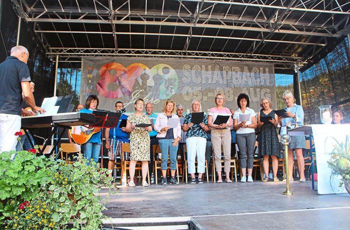 800 Jahre Schapbach: Musik sorgt für Stimmung und Flößergilde zeigt wie es geht