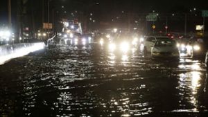 Rekordregen setzt New York unter Wasser