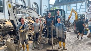 Fünf Feuerwehrleute aus Wörnersberg packen an