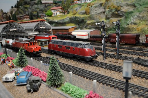 Mit der berühmten V200 (Bildmitte) begann die Eisenbahnromantik in Hardt an.  Foto: Ziechaus Foto: Schwarzwälder-Bote