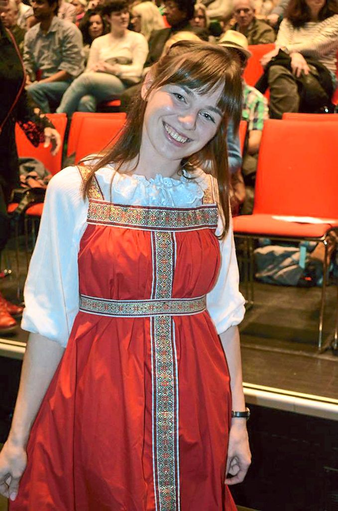 Liubov Nosova freut sich über den Preis des Zonta-Clubs Offenburg/Ortenau.