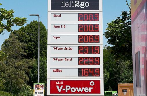­Am Dienstagvormittag liegt der Preis für Diesel und Super an vielen Tanken wieder über zwei Euro pro Liter. Foto: Stern