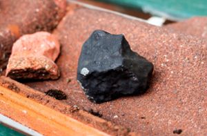 In Elmshorn wurden Meteoriten gefunden. Foto: dpa/Daniel Bockwoldt