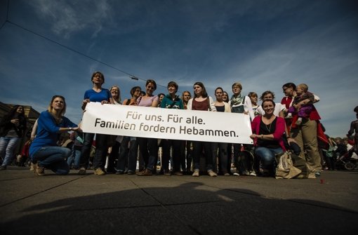 Hebammen-Protest im März  – jetzt soll es einen höheren Zuschuss geben Foto: Piechowski