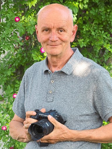 Uwe Jakubik stellt einiger seiner Fotografien in der Klinik Hüttenbühl aus. Foto: Klinik Foto: Schwarzwälder-Bote