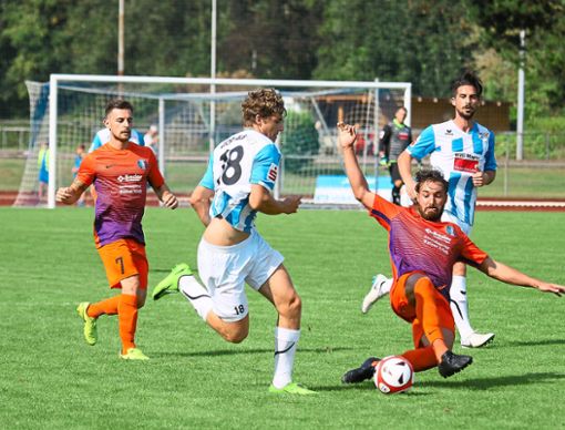 Im Hinspiel mussten sich Andreas Hotz und der FC 07 Albstadt gegen Calcio Leinfelden-Echterdingen mit 1:2 geschlagen geben. Im Hinspiel sinnen die Nullsiebener nun auf Revanche. Foto: Kara