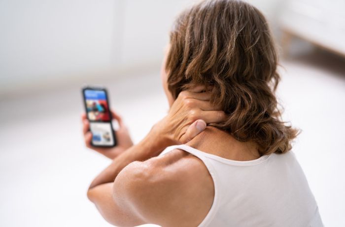 Handy und Gesundheit: Wie exzessive  Smartphone-Nutzung krank machen kann