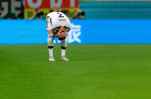 Verzweiflung pur bei David Raum und der deutschen Mannschaft: Nach nur drei Spielen ist die Weltmeisterschaft für das DFB-Team beendet. Foto: AFP/Odd Andersen